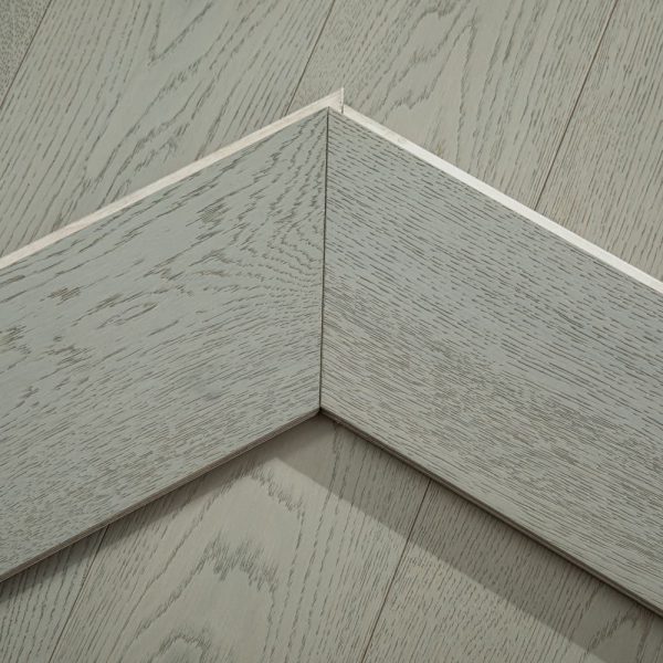 Chevron flooring with beveled edges