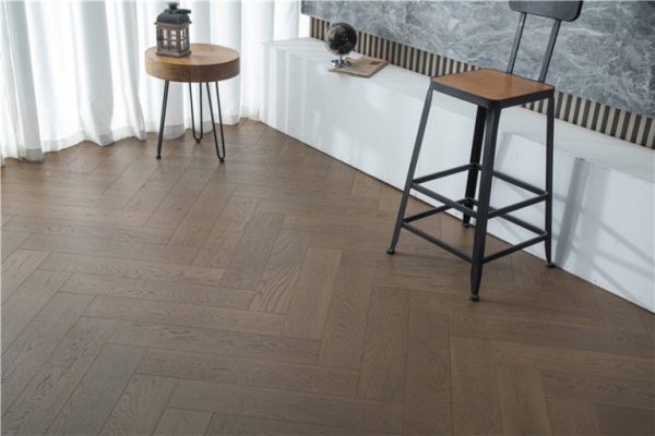 oak herringbone flooring