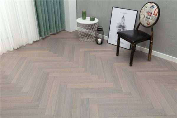 herringbone pattern wood flooring