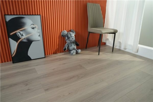UV-coated Scratch-proof Flooring