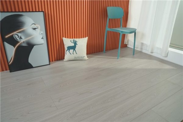 AC3-AC5 Wear-resistant Surface Flooring Planks 
