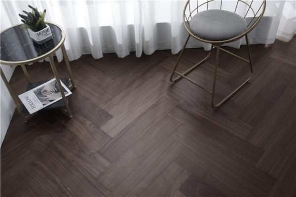 wood flooring herringbone pattern