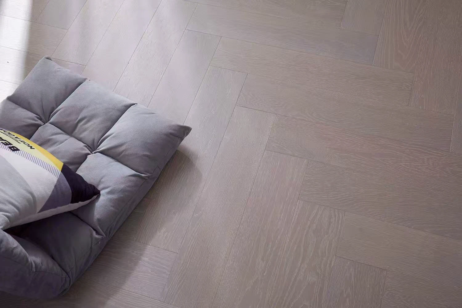 How Herringbone Flooring Combines Classic Design with Practical Value