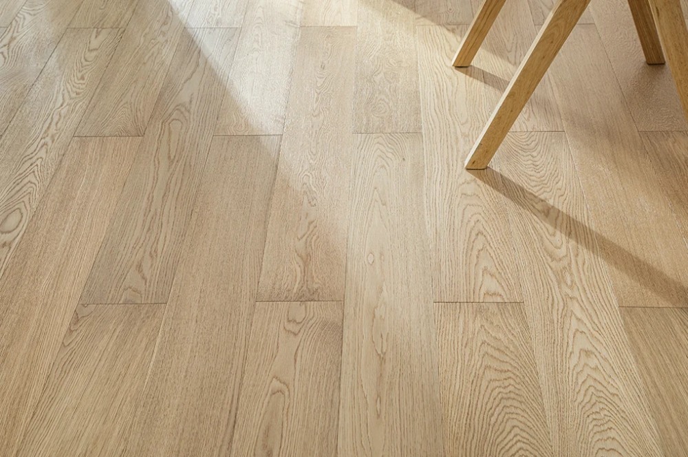 Easy Floor Maintenance Tips That Help Your Floors Stay Like New
